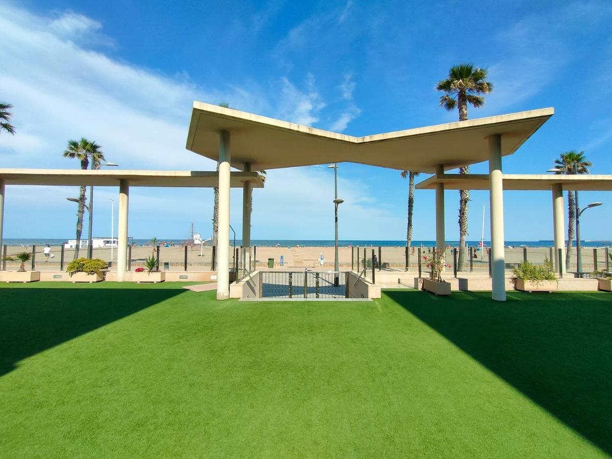 Non Stress Arena Primera Linea De Playa Валенсия Екстериор снимка
